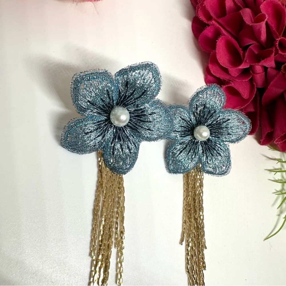 NEW⚜️Embroidered Flower Tassel Drop Earrings
